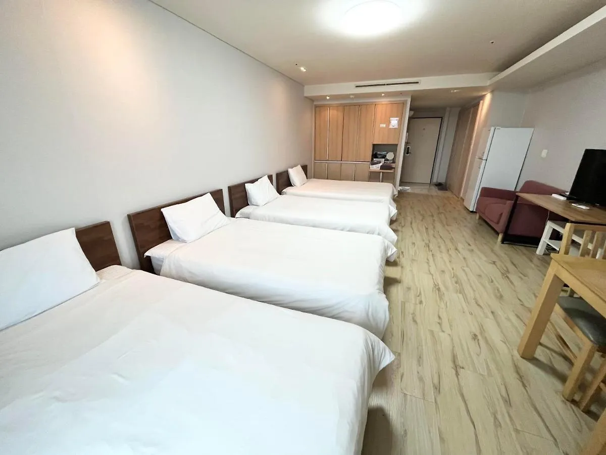 בית הארחה Incheon Airport Guesthouse