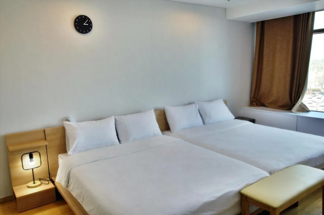 Incheon Airport Guesthouse בית הארחה