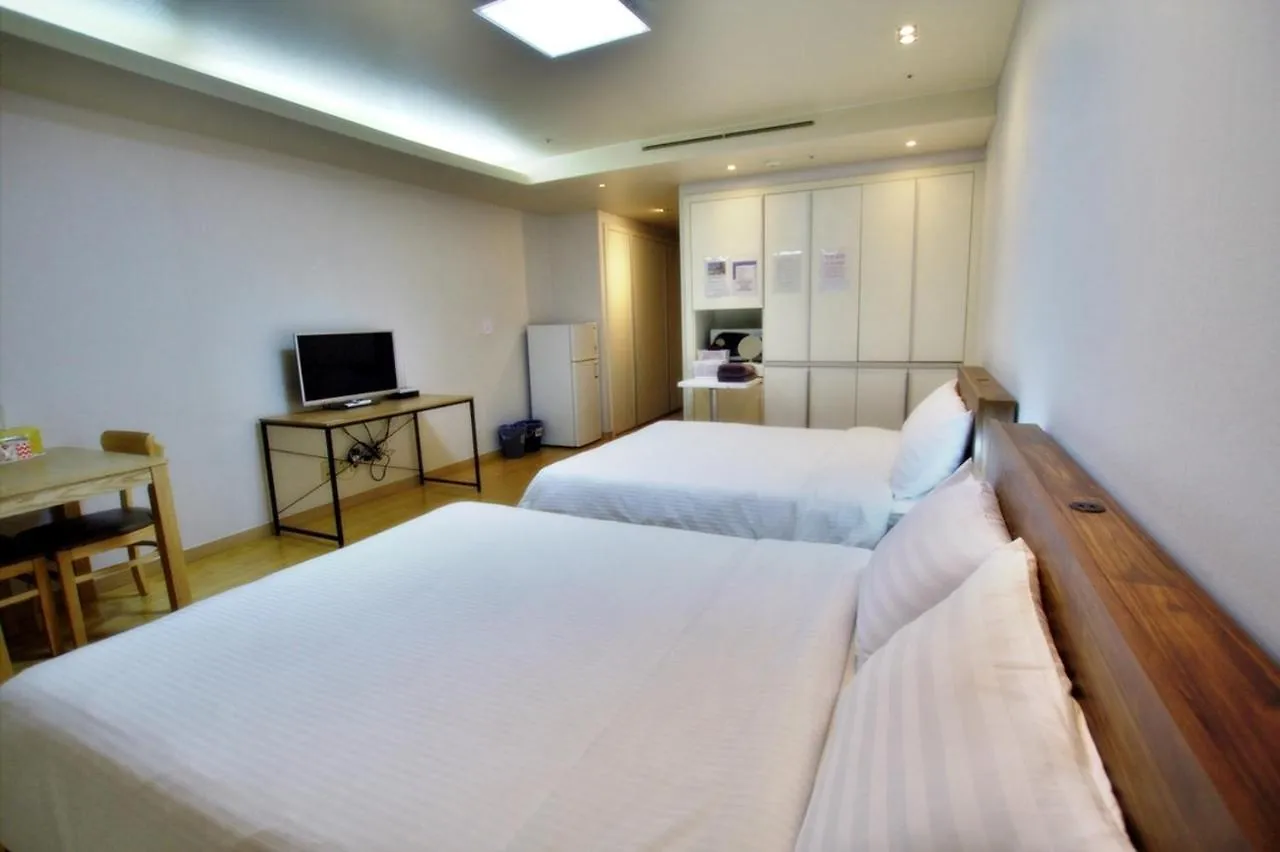 Incheon Airport Guesthouse 2*,